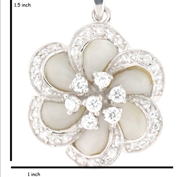 New Sterling Silver Flower Pendant With CZ & MOP - Picture 2 of 2